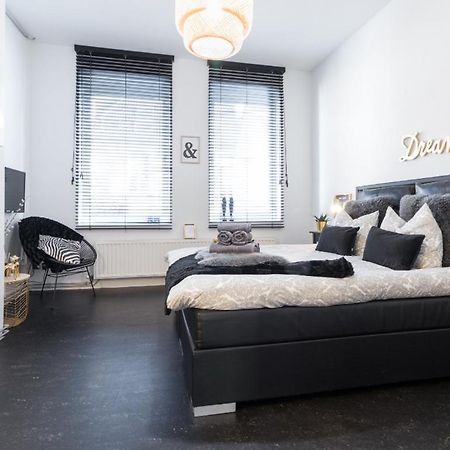 Suite Cesar Gent Bagian luar foto